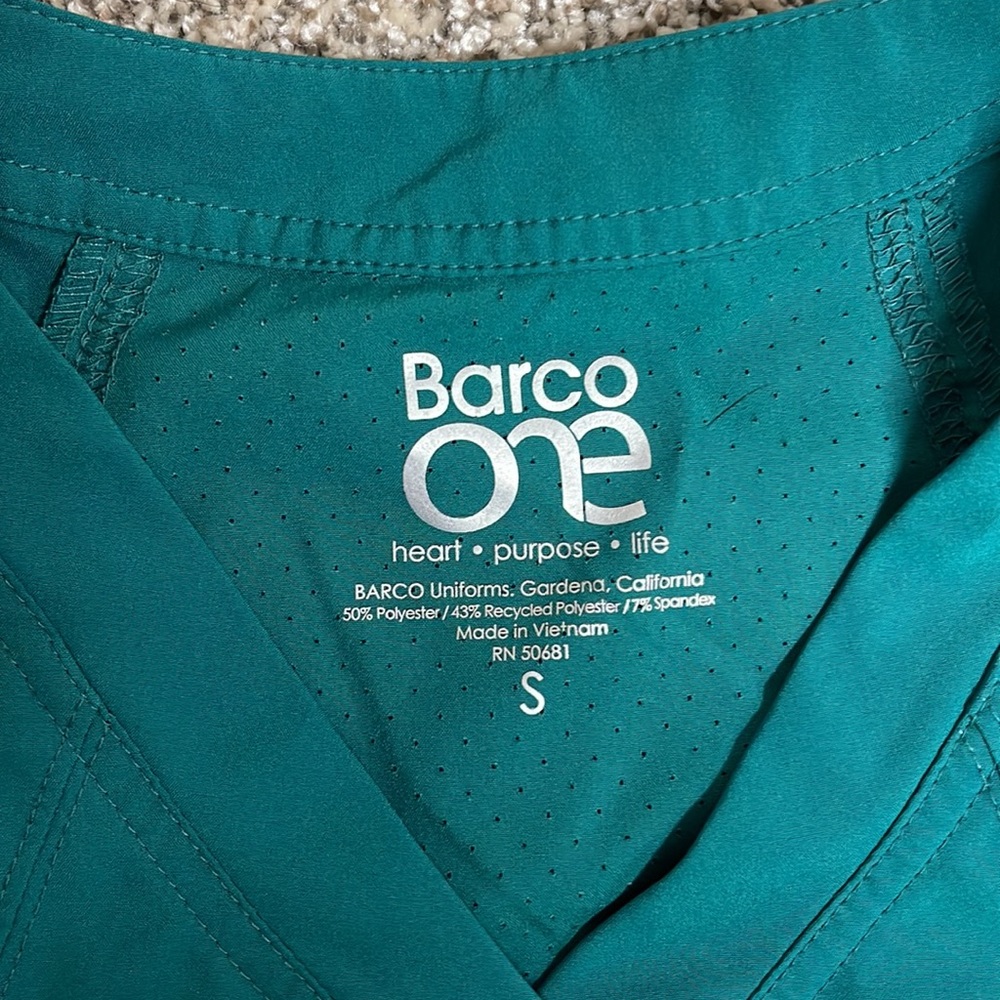 Barco One scrub set - Picture 2 of 4